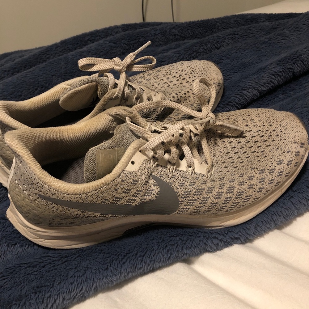 Nike Tennis Shoes Pegasus